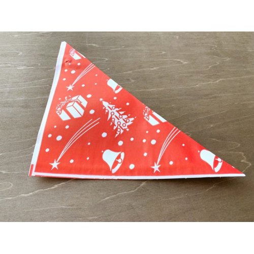 他の写真1: ドイツ　クリスマス柄の三角袋　赤　5枚セット