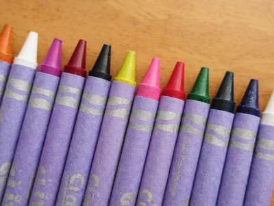 画像2: Crayola ラメラメクレヨン 16色