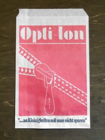 画像2: ドイツ　ヴィンテージ　手芸店の紙袋　OPTI-ION